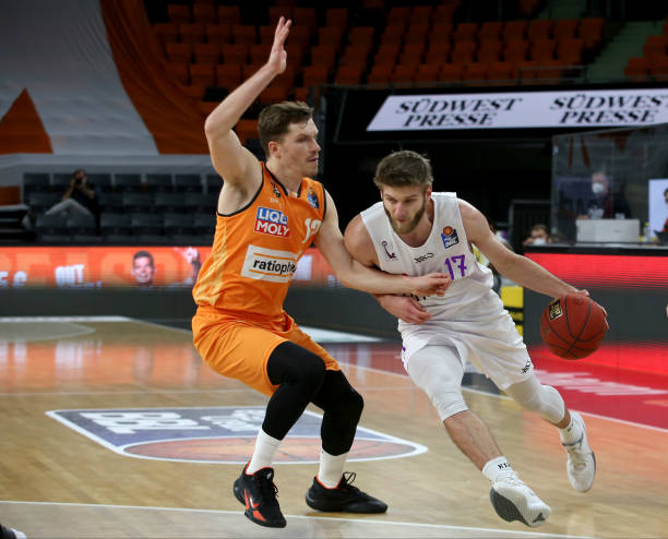 发令人惊喜 发令人惊喜