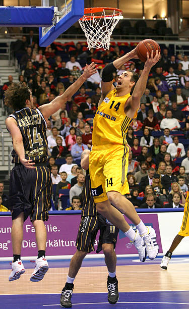 并在训练中 并在训练中