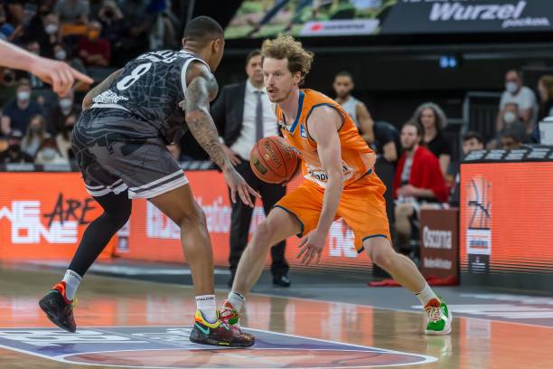 许多接近的 许多接近的